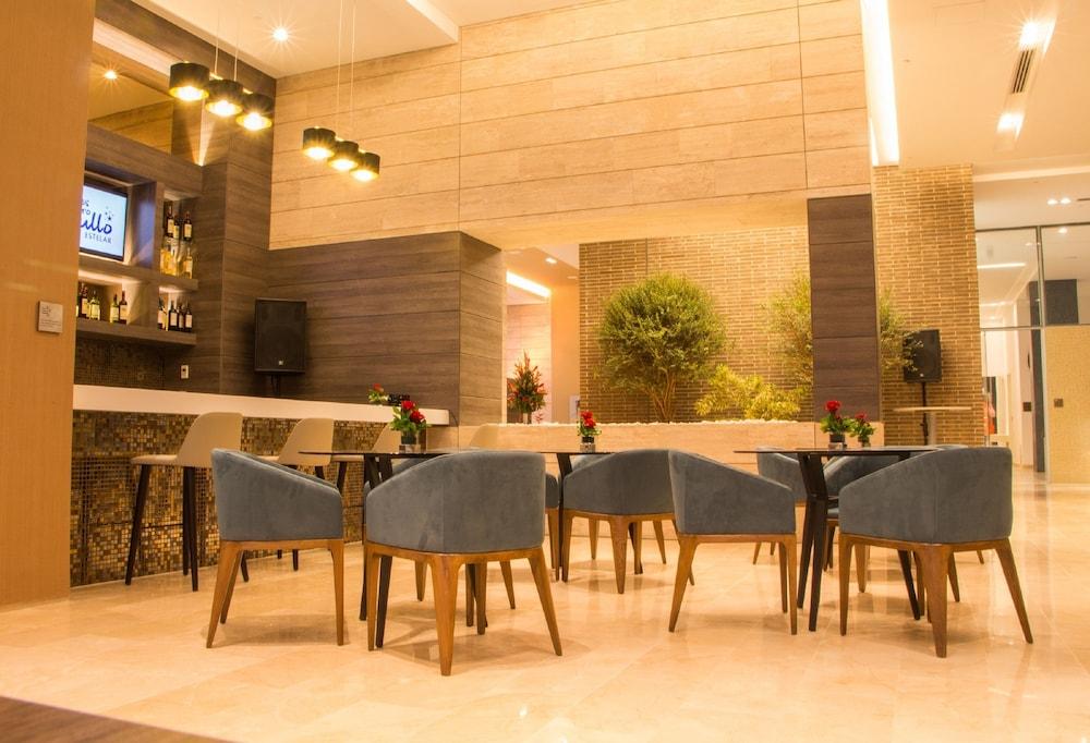 Estelar La Torre Suites Medellín Esterno foto