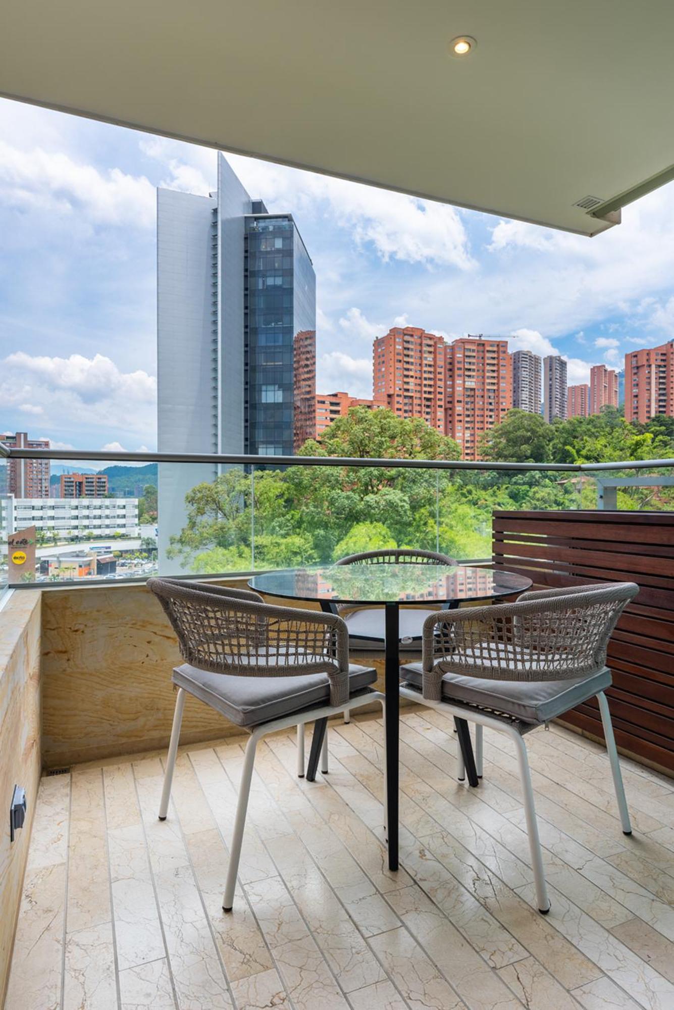 Estelar La Torre Suites Medellín Esterno foto